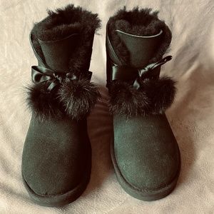 UGG Short Boots with Bows